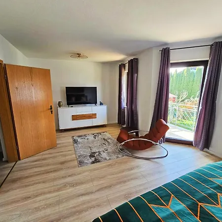 فيلة Pimp My Tla-ramstein House